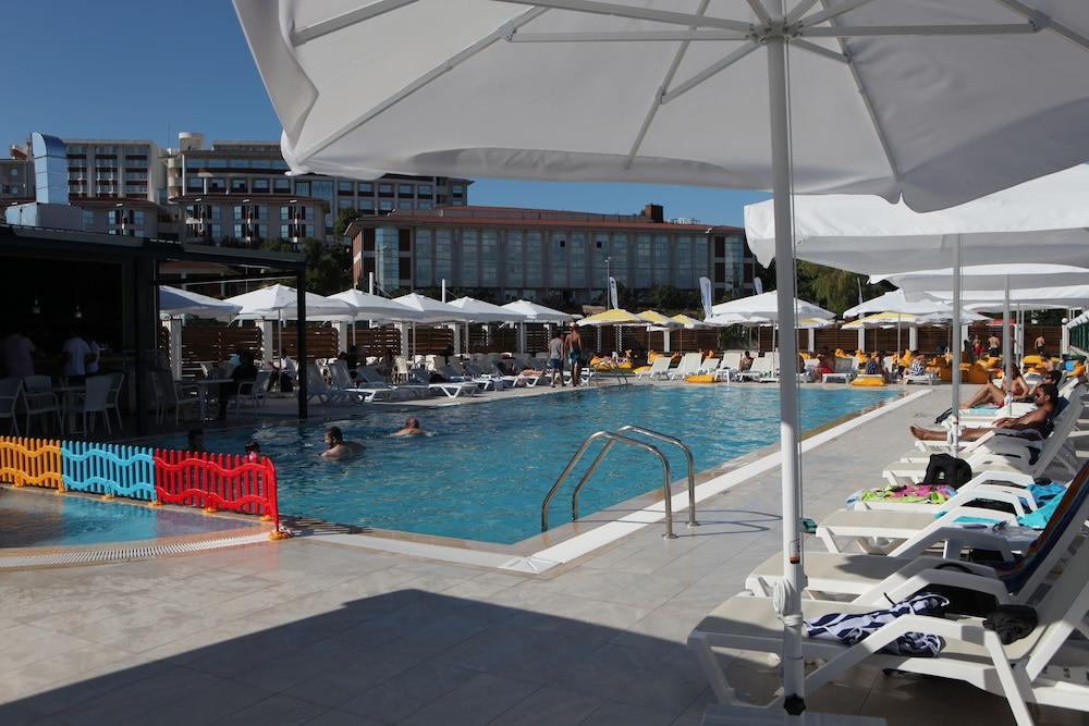 Ucar Royal Hotel Ve Konferans Salonu Şile Ngoại thất bức ảnh